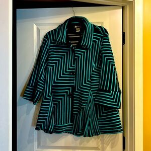 Dressy evening jacket can be worn with skirt or pants